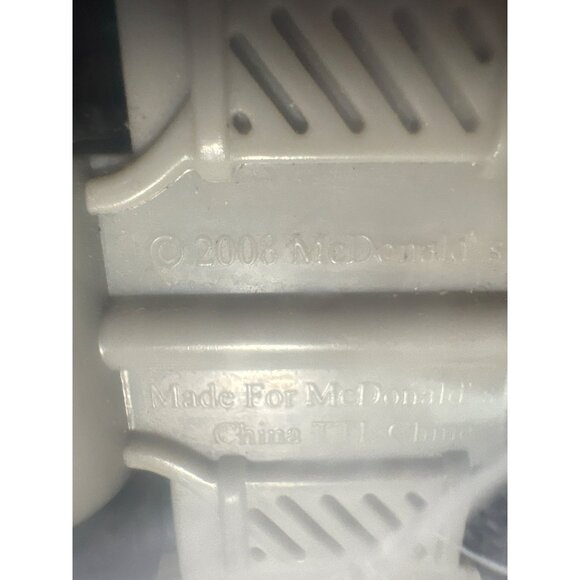 2008 McDonalds Green Car & Lounge Chair Baby McDonald Figurines Set Of 2 - - Picture 6 of 7